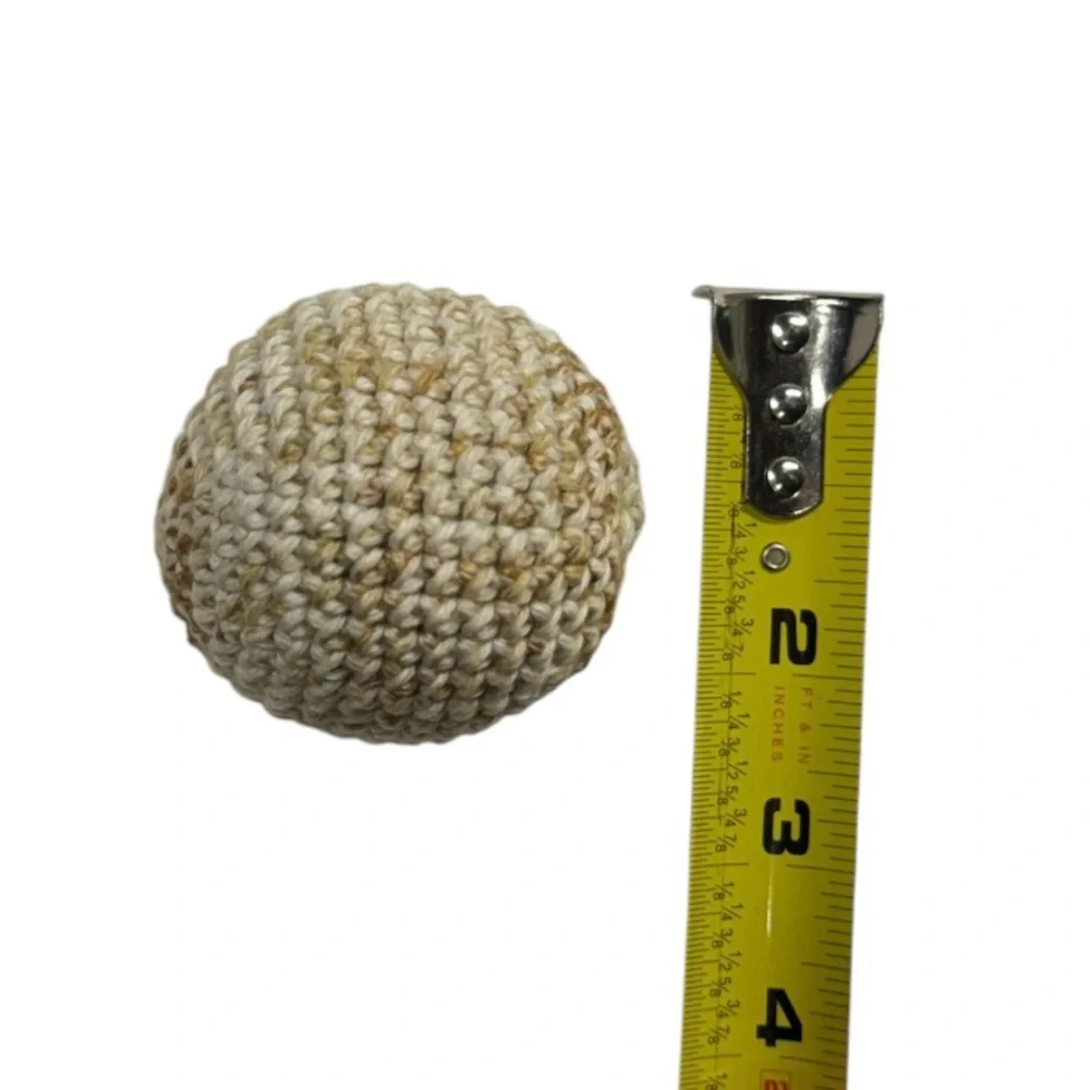 100% handmade crochet ball toy for cats with catnip inside! 100% cotton yarn toy
